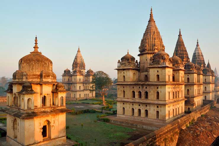 Gwalior Orchha Khajuraho with Varanasi Tour Package